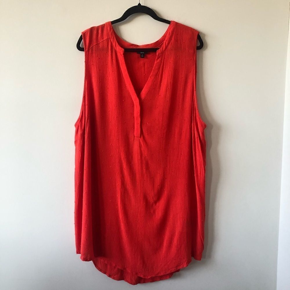 TORRID-HARPER - BLOOD ORANGE SWISS DOT TUNIC - Picture 3 of 10